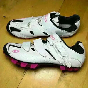 Giro Manta Cycling Shoes EU 42 US 9.75